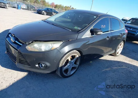 2013 Ford Focus Titanium из США, поврежденный, VIN 1FADP3N2XDL141869